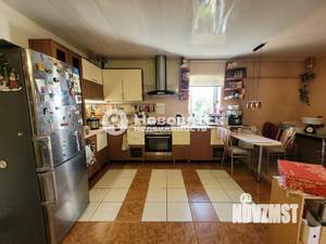 Коттедж 160м², 2-этажный, участок 10 сот.  
