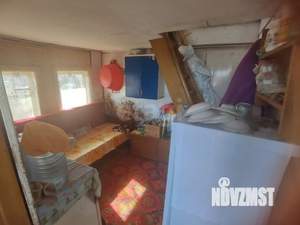 Дом 10м&sup2;, 2-этажный, участок 4 сот.  