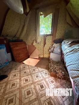 Дом 23м&sup2;, 2-этажный, участок 9 сот.  