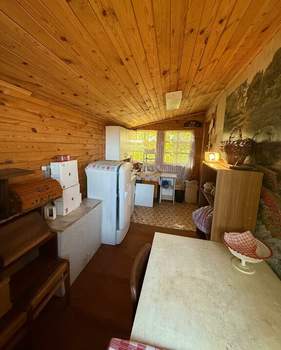 Дом 23м&sup2;, 2-этажный, участок 9 сот.  