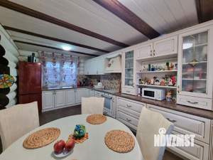 Дом 185м², 2-этажный, участок 9 сот.  