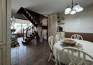 Дом 167м&sup2;, 2-этажный, участок 5 сот.  