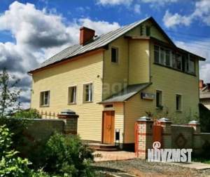 Дом 198м&sup2;, 3-этажный, участок 16 сот.  