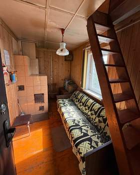 Дом 50м&sup2;, 2-этажный, участок 5 сот.  