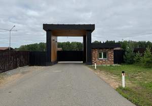 Дом 180м&sup2;, 3-этажный, участок 20 сот.  