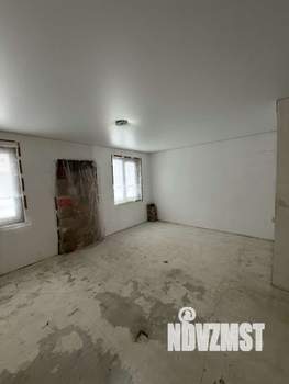 Дом 102м&sup2;, 2-этажный, участок 4 сот.  