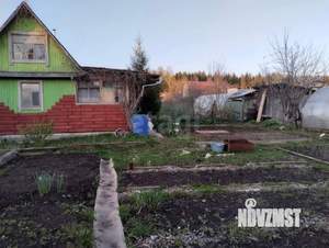 Дом 25м², 2-этажный, участок 4 сот.  