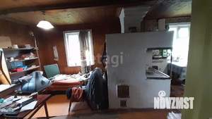 Дом 30м², 2-этажный, участок 6 сот.  