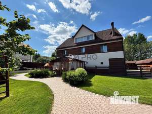 Дом 300м&sup2;, 3-этажный, участок 9 сот.  