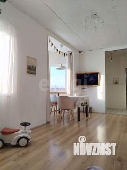 Дом 84м&sup2;, 2-этажный, участок 9 сот.  