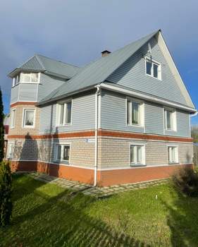 Дом 204м², 3-этажный, участок 12 сот.  