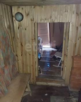 Дом 20м&sup2;, 2-этажный, участок 12 сот.  