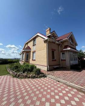 Дом 347м&sup2;, 3-этажный, участок 13 сот.  