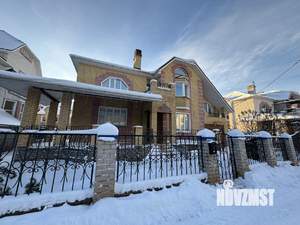 Дом 266м&sup2;, 2-этажный, участок 9 сот.  