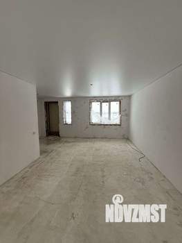 Дом 102м&sup2;, 2-этажный, участок 4 сот.  