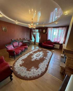 Дом 347м&sup2;, 3-этажный, участок 13 сот.  