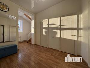 Дом 266м&sup2;, 2-этажный, участок 9 сот.  