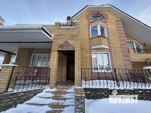 Дом 266м&sup2;, 2-этажный, участок 9 сот.  