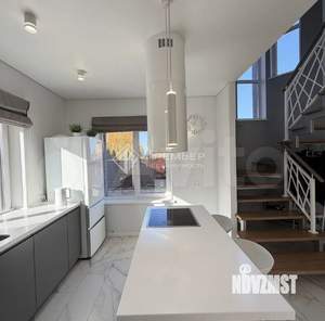 Коттедж 150м², 2-этажный, участок 10 сот.  