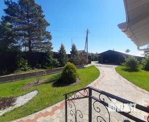 Дом 205м², 2-этажный, участок 15 сот.  