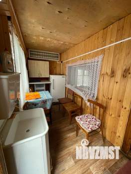 Дом 35м&sup2;, 2-этажный, участок 7 сот.  