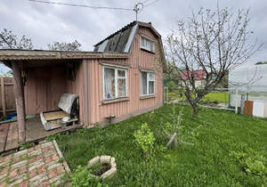 Дом 35м&sup2;, 2-этажный, участок 3 сот.  