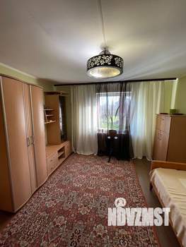 Дом 204м&sup2;, 3-этажный, участок 12 сот.  