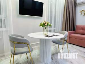 Студия квартира, посуточно, 39м2, 12/18 этаж