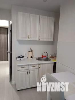 Студия квартира, посуточно, 28м2, 1/9 этаж