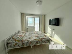 1-к квартира, посуточно, 40м2, 15/18 этаж