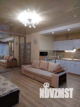 Студия квартира, посуточно, 34м2, 5/8 этаж