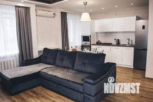 Студия квартира, посуточно, 37м2, 4/10 этаж