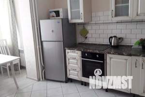 2-к квартира, посуточно, 10м2, 1/1 этаж