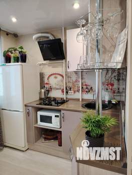 Студия квартира, посуточно, 35м2, 2/5 этаж