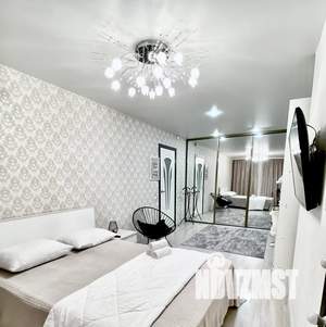 2-к квартира, посуточно, 60м2, 7/8 этаж