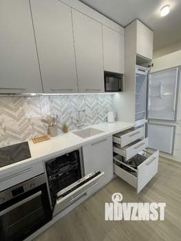 2-к квартира, посуточно, 40м2, 4/15 этаж