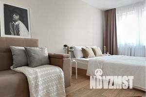 1-к квартира, посуточно, 32м2, 4/10 этаж