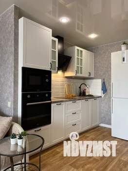 Студия квартира, посуточно, 40м2, 10/16 этаж