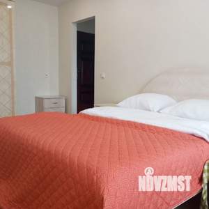 1-к квартира, посуточно, 40м2, 5/9 этаж