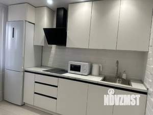 1-к квартира, посуточно, 40м2, 7/10 этаж