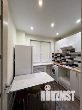 1-к квартира, посуточно, 35м2, 3/5 этаж