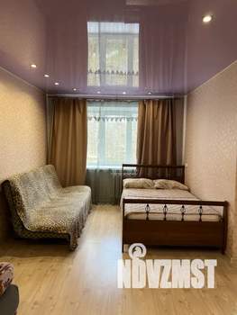 2-к квартира, посуточно, 46м2, 3/5 этаж