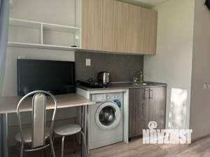 Студия квартира, посуточно, 13м2, 1/5 этаж