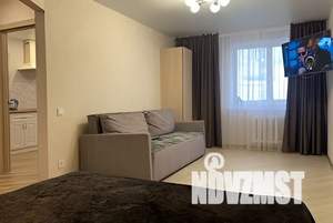 1-к квартира, посуточно, 40м2, 8/10 этаж
