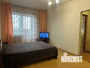 1-к квартира, посуточно, 48м2, 8/8 этаж