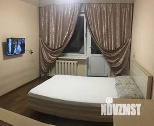 Студия квартира, посуточно, 30м2, 5/10 этаж