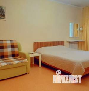 1-к квартира, посуточно, 35м2, 2/10 этаж