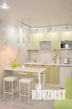 Студия квартира, посуточно, 34м2, 13/17 этаж