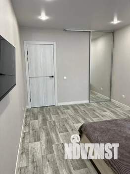 1-к квартира, посуточно, 37м2, 7/10 этаж