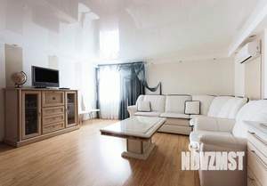 1-к квартира, посуточно, 54м2, 1/1 этаж